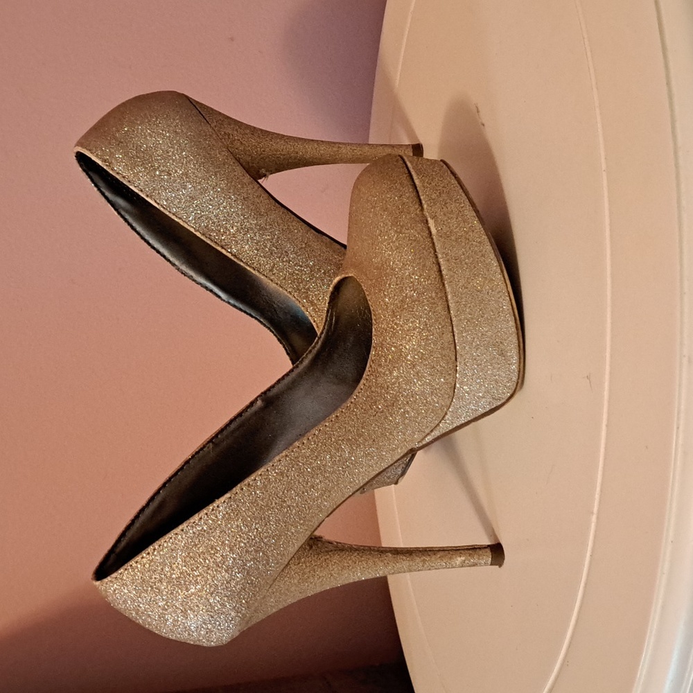 Gold sparkle platform heels
